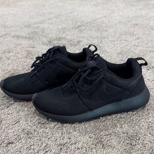 Nike Black Mesh Casual Running Shoes